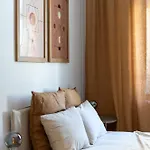 Roomsy Broniewskiego 소포트