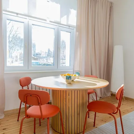 Lägenhet Roomsy Broniewskiego *
