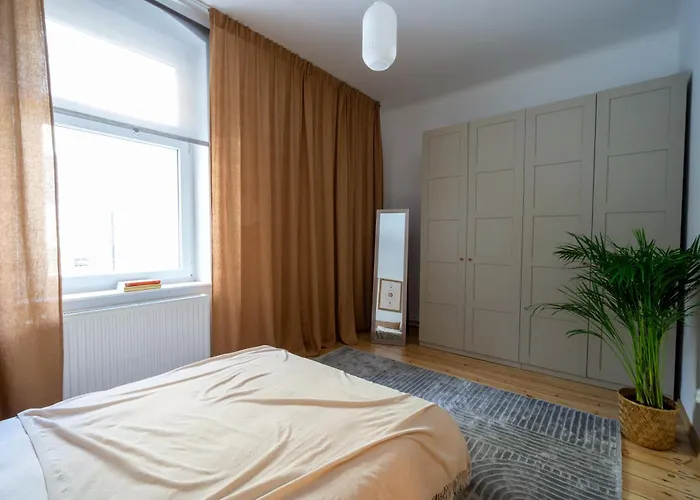 Roomsy Broniewskiego * Sopot